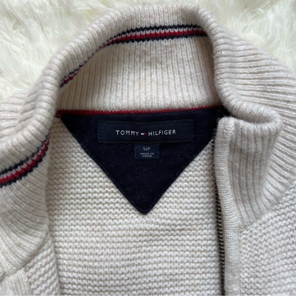 Tommy Hilfiger Cream Knit Zip Up Cardigan Sweater - Picture 3 of 5